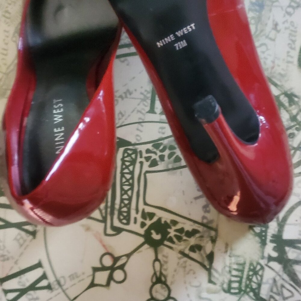 PUMPS - Picture 3 of 7